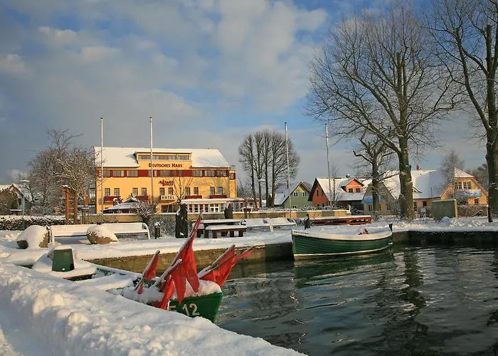 Hotel Deutsches Haus Am Fischlaender Hafen